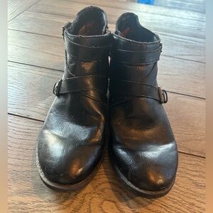 boc Classic Black Ankle  Leather Boots Size 8.5